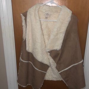 Saint John Bay suede vest